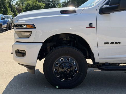 New 2026 RAM 3500 Lone Star AWD/4WD image 9