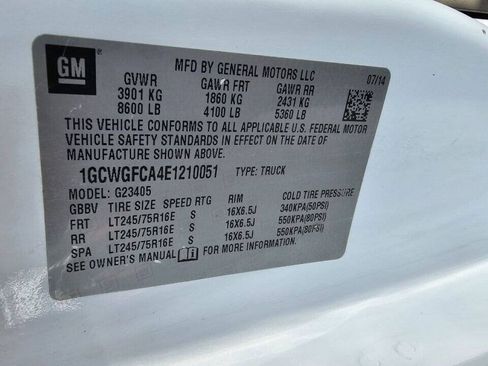 Used 2014 Chevrolet Express 2500 RWD image 19