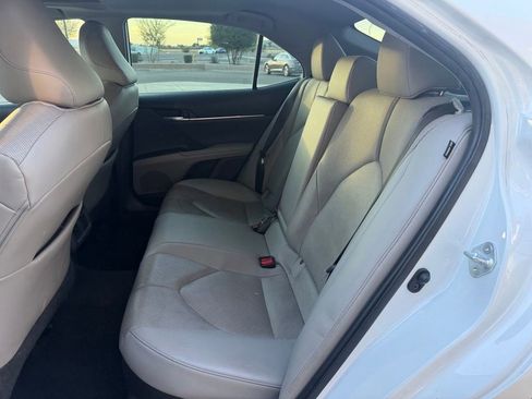Used 2021 Toyota Camry XLE w/ Navigation Upgrade Package FWD image 14