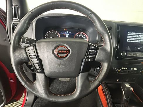 Used 2023 Nissan Frontier PRO-4X w/ Technology Package AWD/4WD image 15