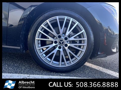 Used 2025 Mercedes-Benz CLA 250 4MATIC image 33