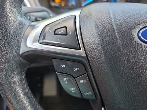 Used 2022 Ford Edge SEL w/ Sport Appearance Package AWD/4WD image 19