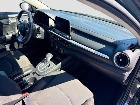 Used 2023 Kia Forte LXS FWD image 33