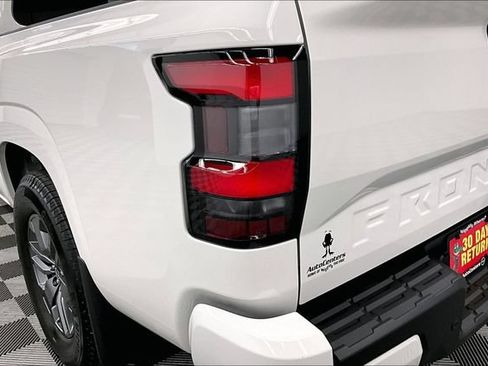 New 2026 Nissan Frontier SV w/ SV Convenience Package RWD image 21