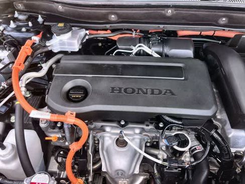 Used 2025 Honda CR-V Sport Touring image 10