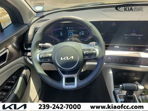 Certified 2025 Kia Sportage EX FWD image 21