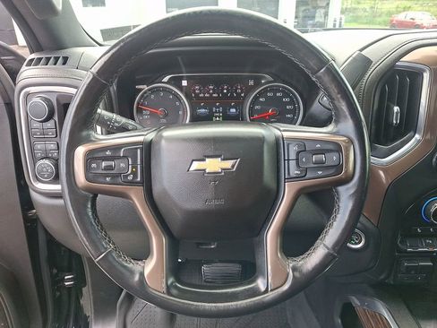 Used 2019 Chevrolet Silverado 1500 High Country w/ Z71 Off-Road Package AWD/4WD image 22