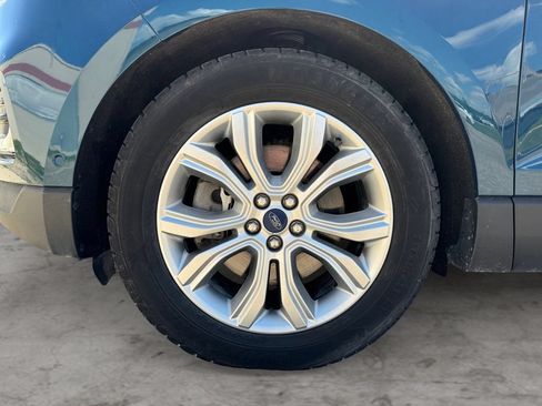 Used 2020 Ford Edge Titanium w/ Equipment Group 301A AWD/4WD image 9