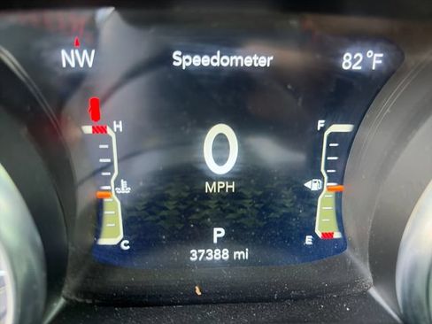 Used 2023 Jeep Wrangler Unlimited Rubicon w/ Xtreme 35 Tire Package AWD/4WD image 17
