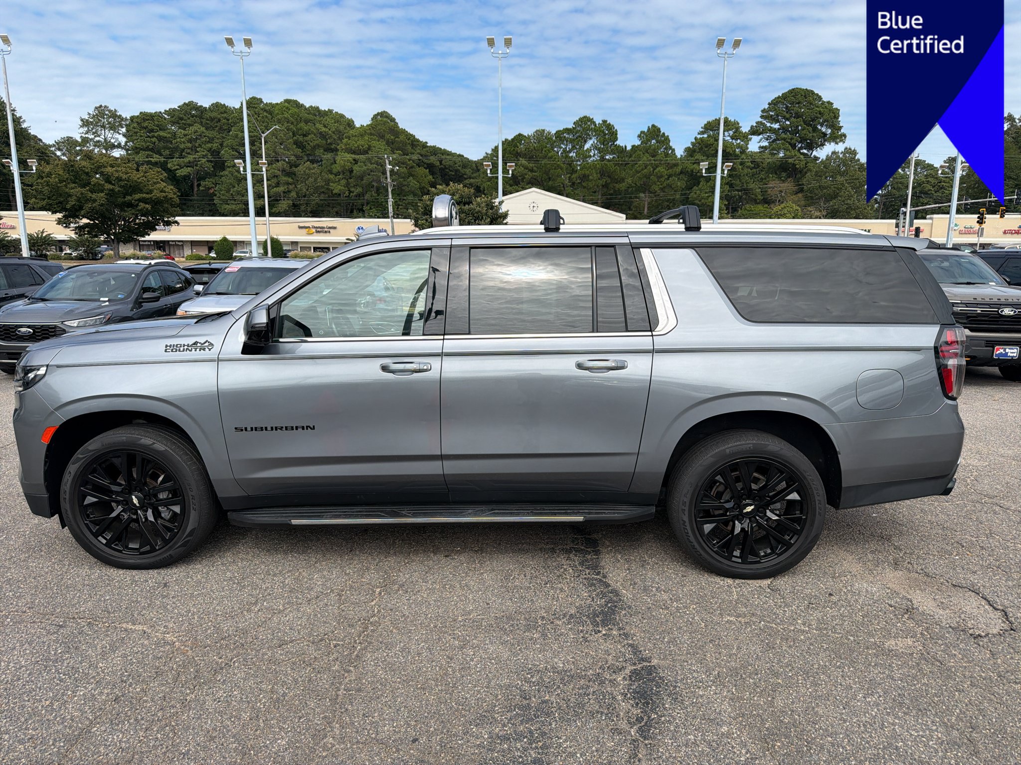 Used 2021 Chevrolet Suburban High Country AWD/4WD image 8