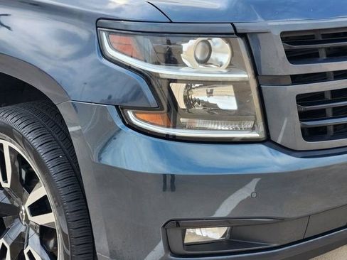 Used 2019 Chevrolet Suburban Premier RWD image 9
