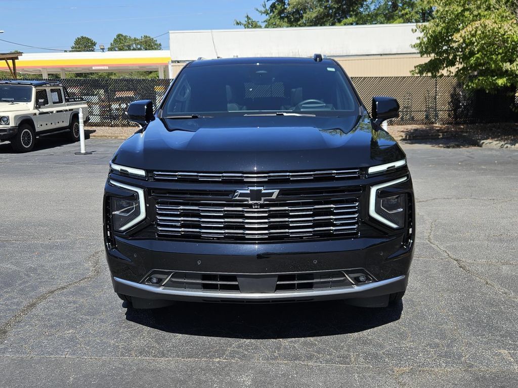 Used 2025 Chevrolet Tahoe High Country AWD/4WD image 8