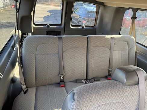 Used 2020 Chevrolet Express 3500 LT w/ LT Preferred Equipment Group image 13