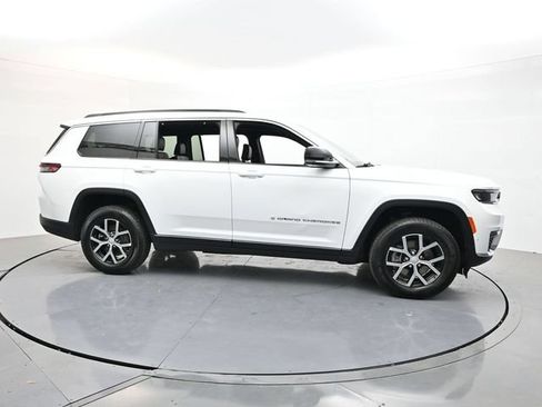Used 2024 Jeep Grand Cherokee L Limited w/ Luxury Tech Group II AWD/4WD image 6