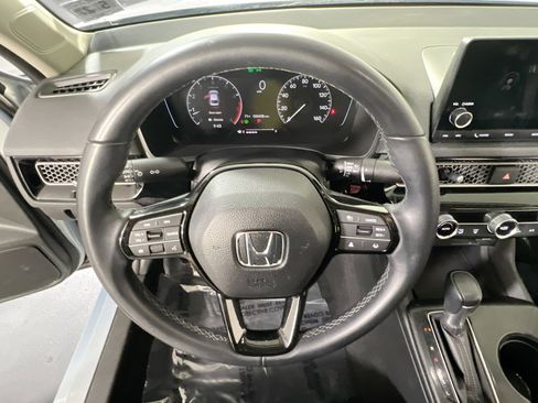 Used 2022 Honda Civic EX image 10