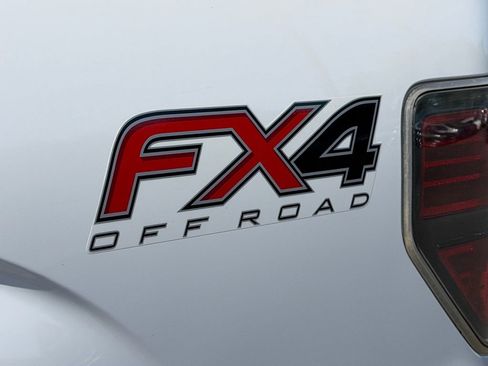 Used 2014 Ford F150 FX4 w/ Equipment Group 402A Luxury AWD/4WD image 10