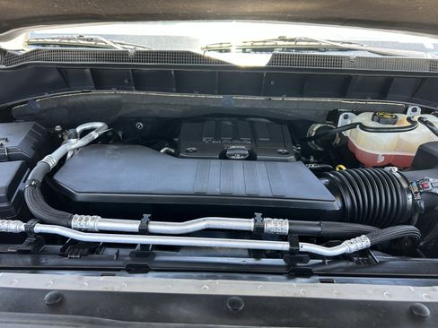 Used 2022 Chevrolet Silverado 1500 Custom RWD image 30