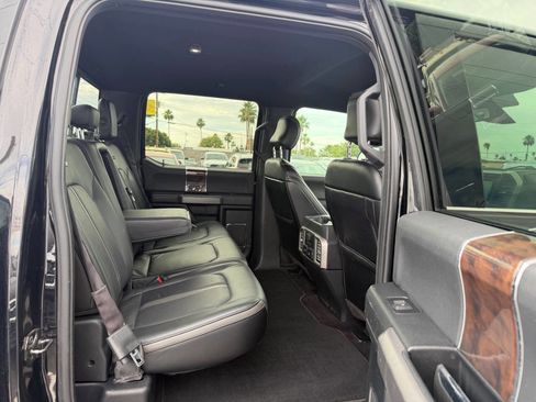 Used 2015 Ford F150 Platinum w/ Equipment Group 701A Luxury RWD image 24