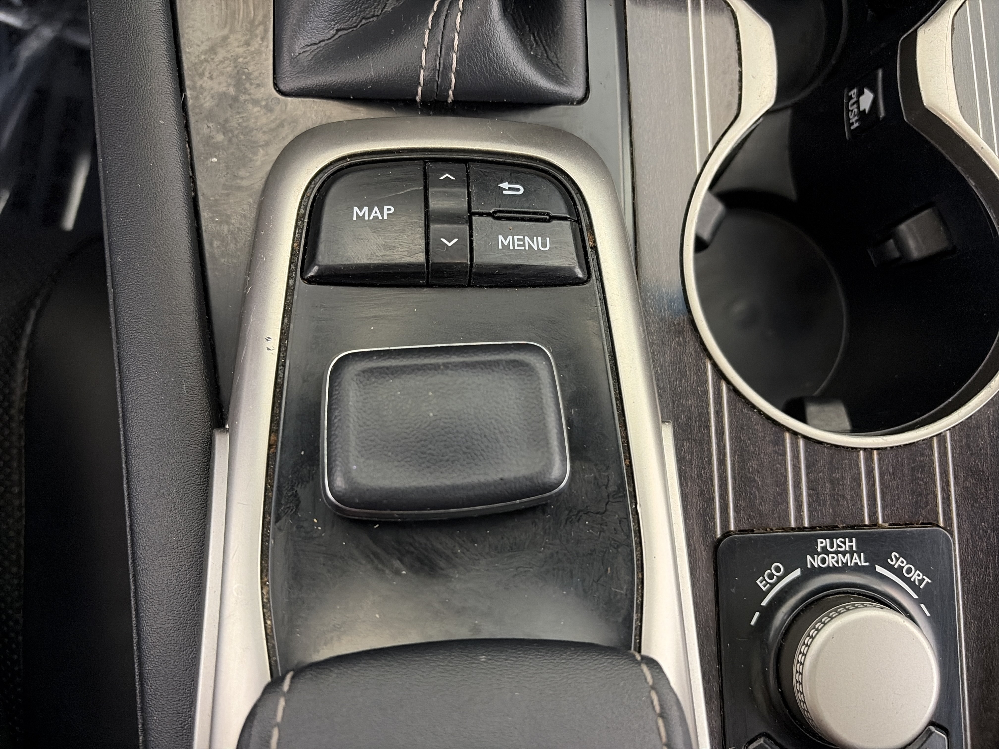 Used 2019 Lexus RX 350L Luxury w/ Accessory Package AWD/4WD image 25