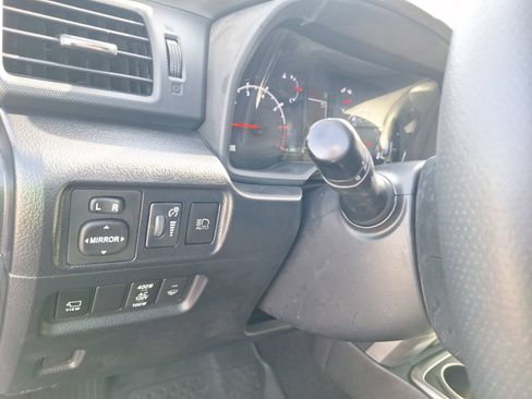 Used 2022 Toyota 4Runner SR5 Premium w/ Moonroof Package RWD image 17