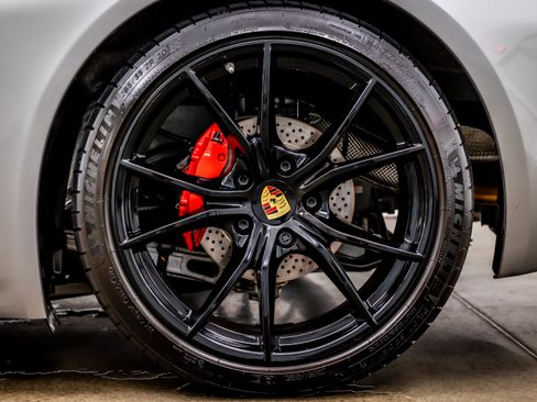 Used 2025 Porsche 718 Cayman RWD image 36