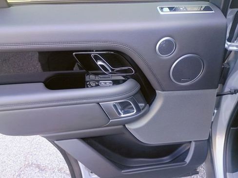 Used 2020 Land Rover Range Rover HSE image 55