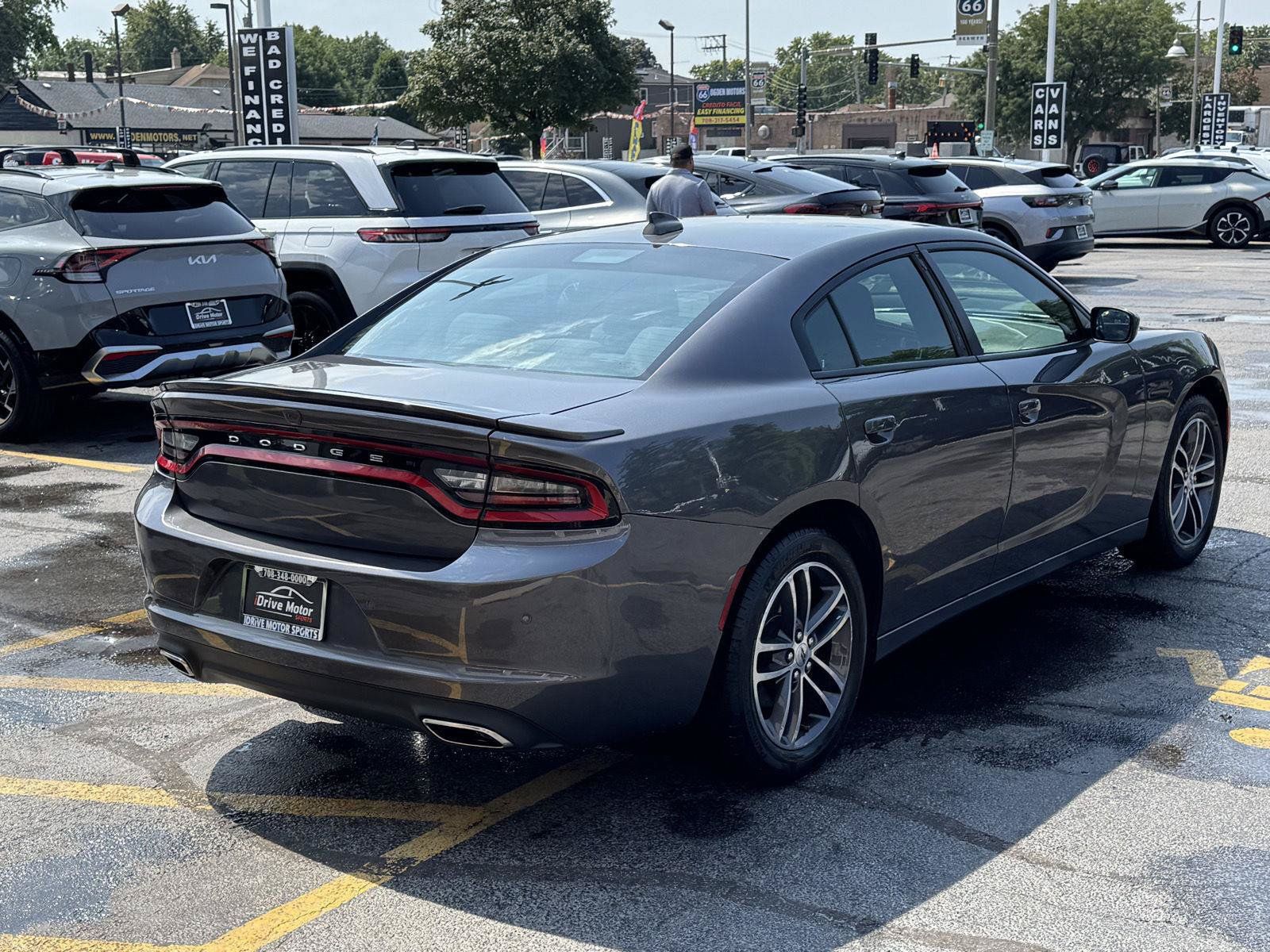 Used 2019 Dodge Charger SXT AWD/4WD image 10