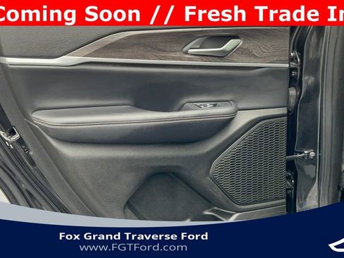 Used 2023 Jeep Grand Cherokee Limited AWD/4WD image 30