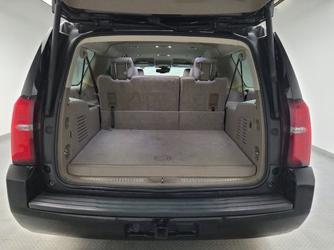 Used 2019 Chevrolet Suburban LT AWD/4WD image 29