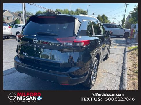Used 2026 Nissan Rogue SV w/ SV Premium Package AWD/4WD image 5