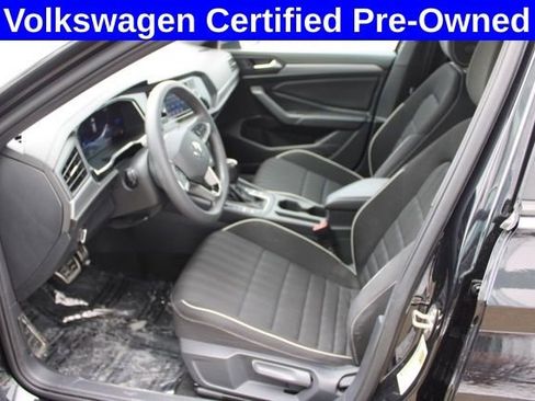 Used 2023 Volkswagen Jetta Sport image 13