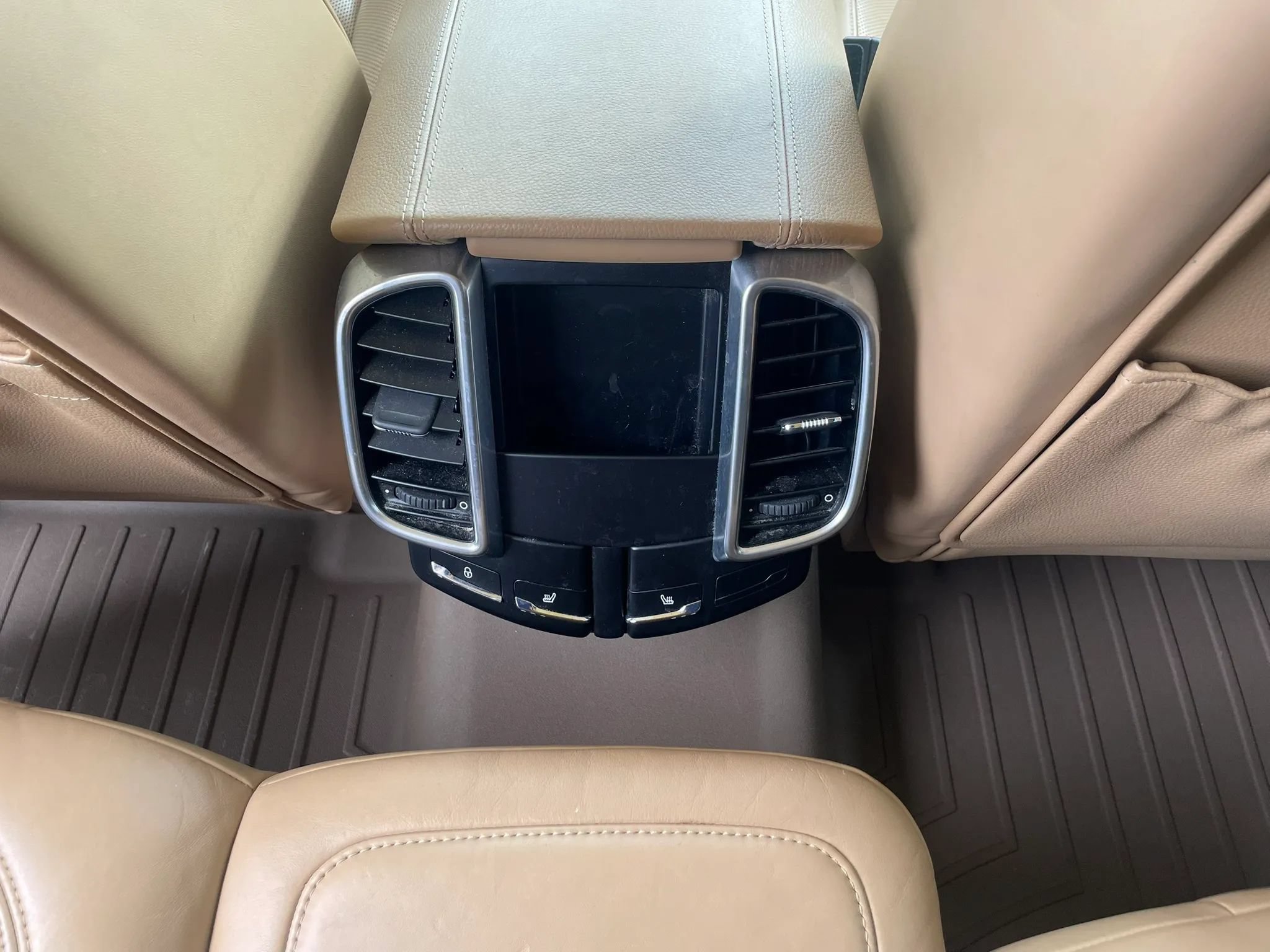 Used 2016 Porsche Cayenne S AWD/4WD image 24