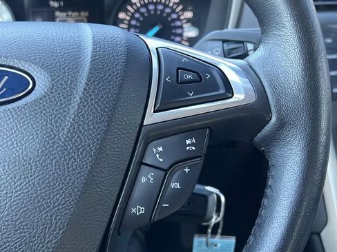 Used 2015 Ford Fusion SE w/ Equipment Group 202A FWD image 25