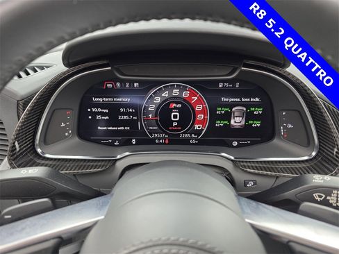 Used 2018 Audi R8 V10 image 17