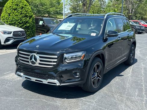 New 2026 Mercedes-Benz GLB 250 image 3