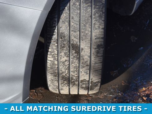 Used 2016 Ford Fusion SE w/ Equipment Group 202A image 30