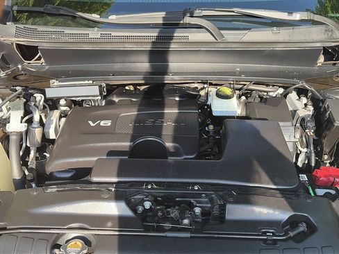 Used 2019 Nissan Pathfinder SL FWD image 19