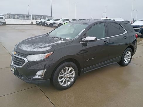 Used 2019 Chevrolet Equinox LT image 3
