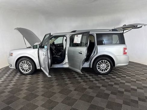 Used 2019 Ford Flex SEL w/ Equipment Group 202A FWD image 11