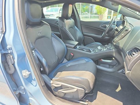 Used 2015 Chrysler 200 S w/ Navigation & Sound Group I FWD image 10