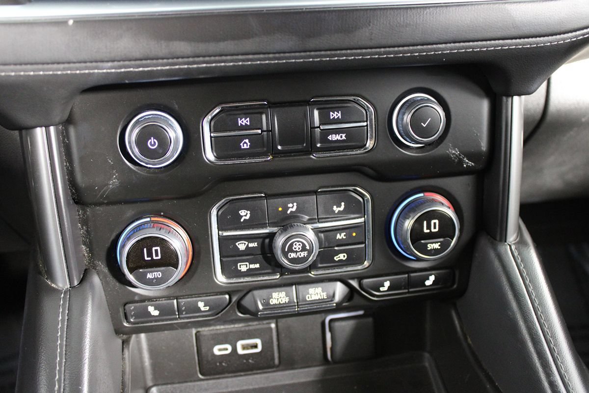 Used 2023 Chevrolet Suburban LT AWD/4WD image 18