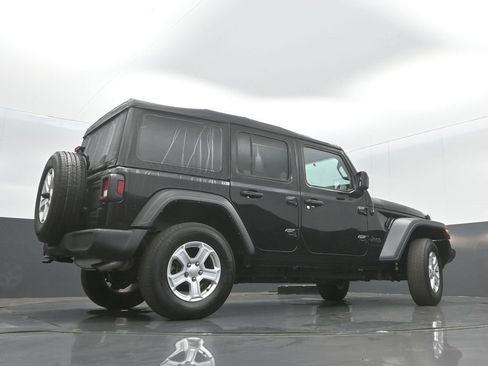 Certified 2022 Jeep Wrangler Unlimited Sport image 31