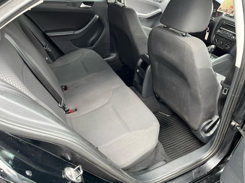 Used 2014 Volkswagen Jetta S image 28