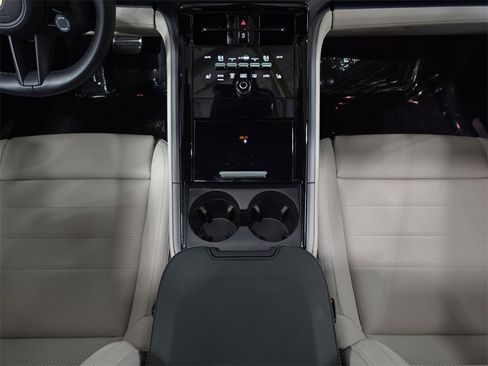 Certified 2024 Porsche Panamera image 20