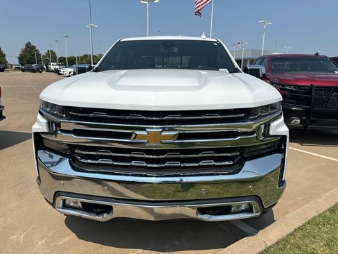 Used 2019 Chevrolet Silverado 1500 LTZ w/ LTZ Premium Package AWD/4WD image 2