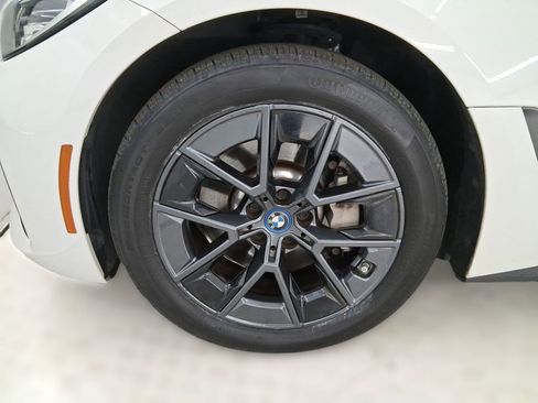 Used 2023 BMW i4 eDrive35 w/ Premium Package image 11