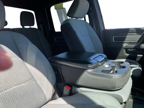 Used 2024 RAM 3500 Big Horn AWD/4WD image 19