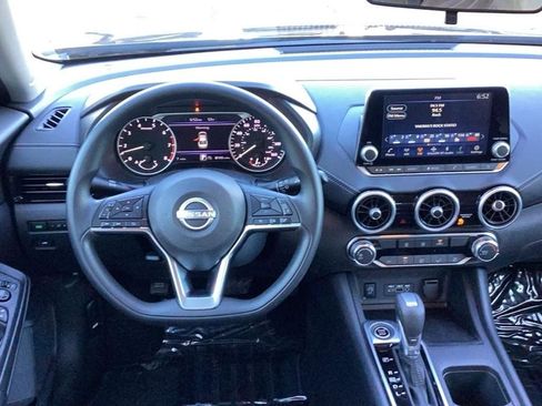 New 2025 Nissan Sentra SV FWD image 9