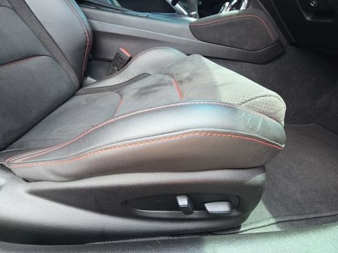 Used 2022 Chevrolet Camaro ZL1 RWD image 12