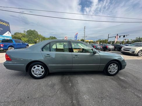 Used 2001 Lexus LS 430 RWD image 8